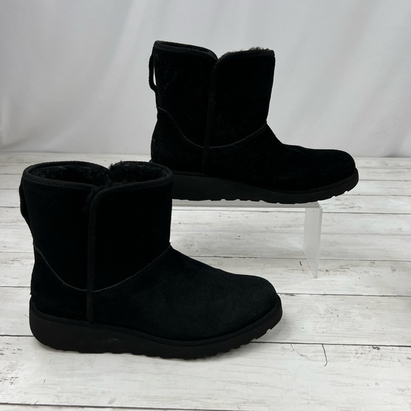 UGG Women’s Size 9 ‘Kristin’ Black Suede Boots - Picture 6 of 13